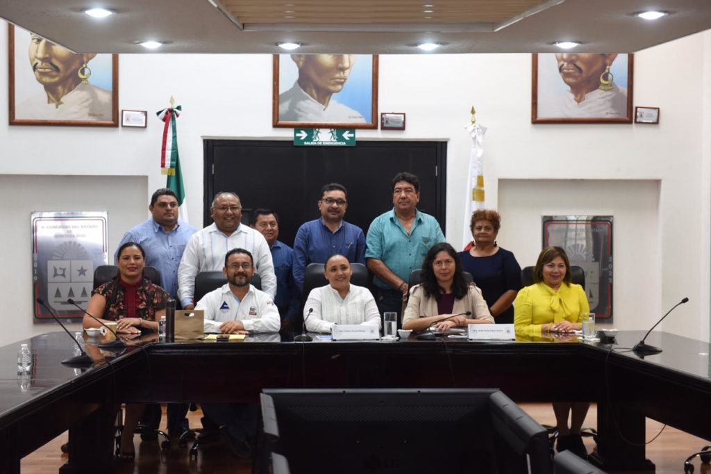 Reunión de empresarios con la Comisión de Desarrollo Económico.