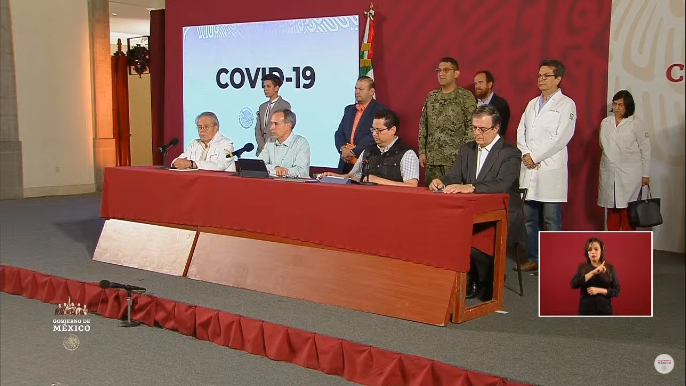 Parte del Gabinete del Gobierno de México en el reporte epidemiológico de Covid-19