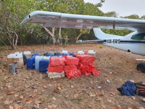 Aseguran avioneta en Chiapas 7