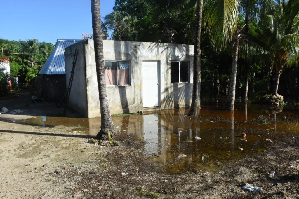 Las inundaciones amenazan a la comunidad de San Andrés