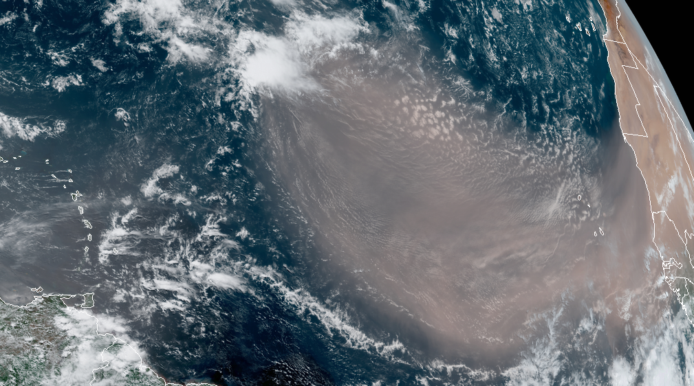 Desplazamiento de la nube de polvo del Sahara