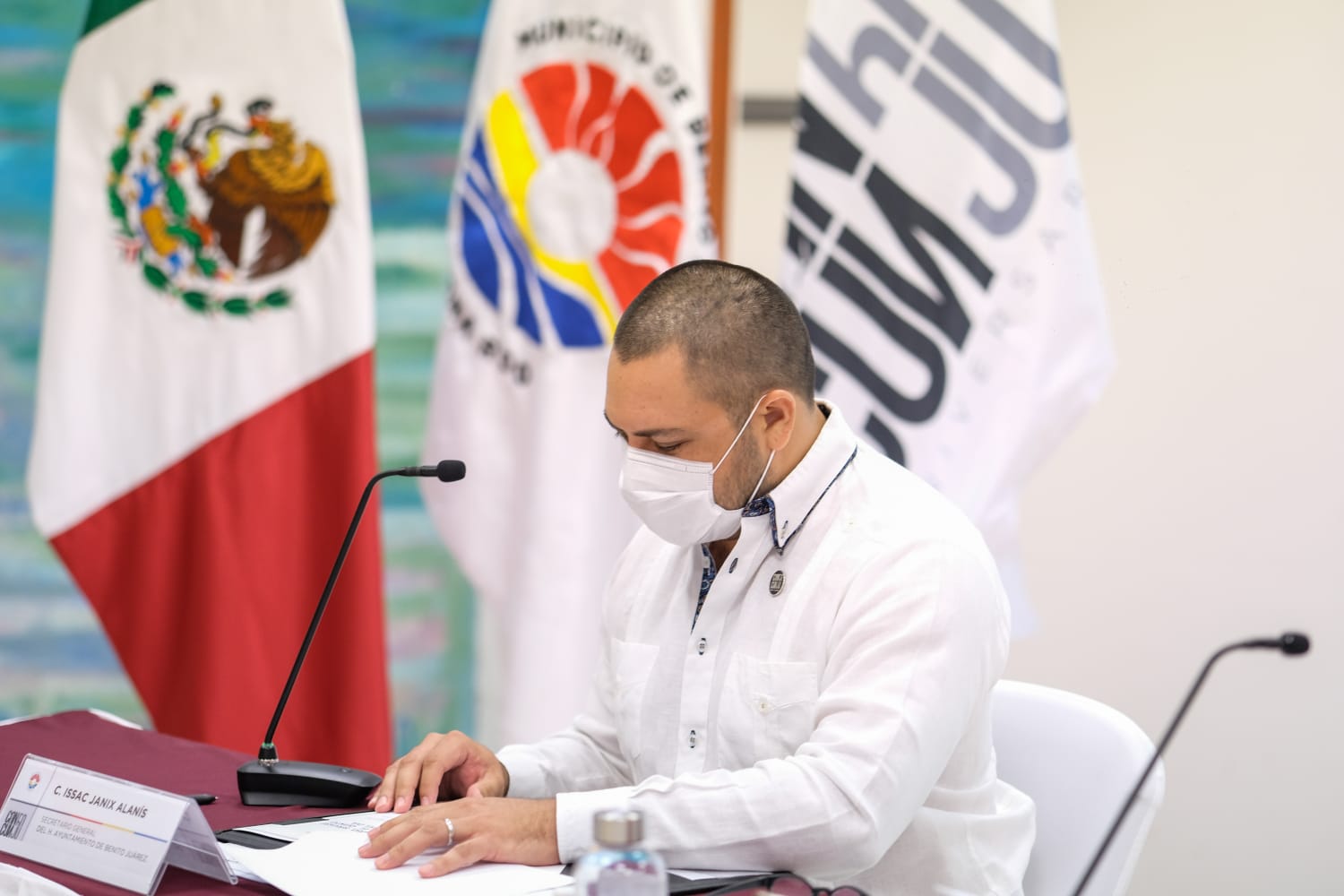 Issac Janix Alanis, secretario general del Ayuntamiento