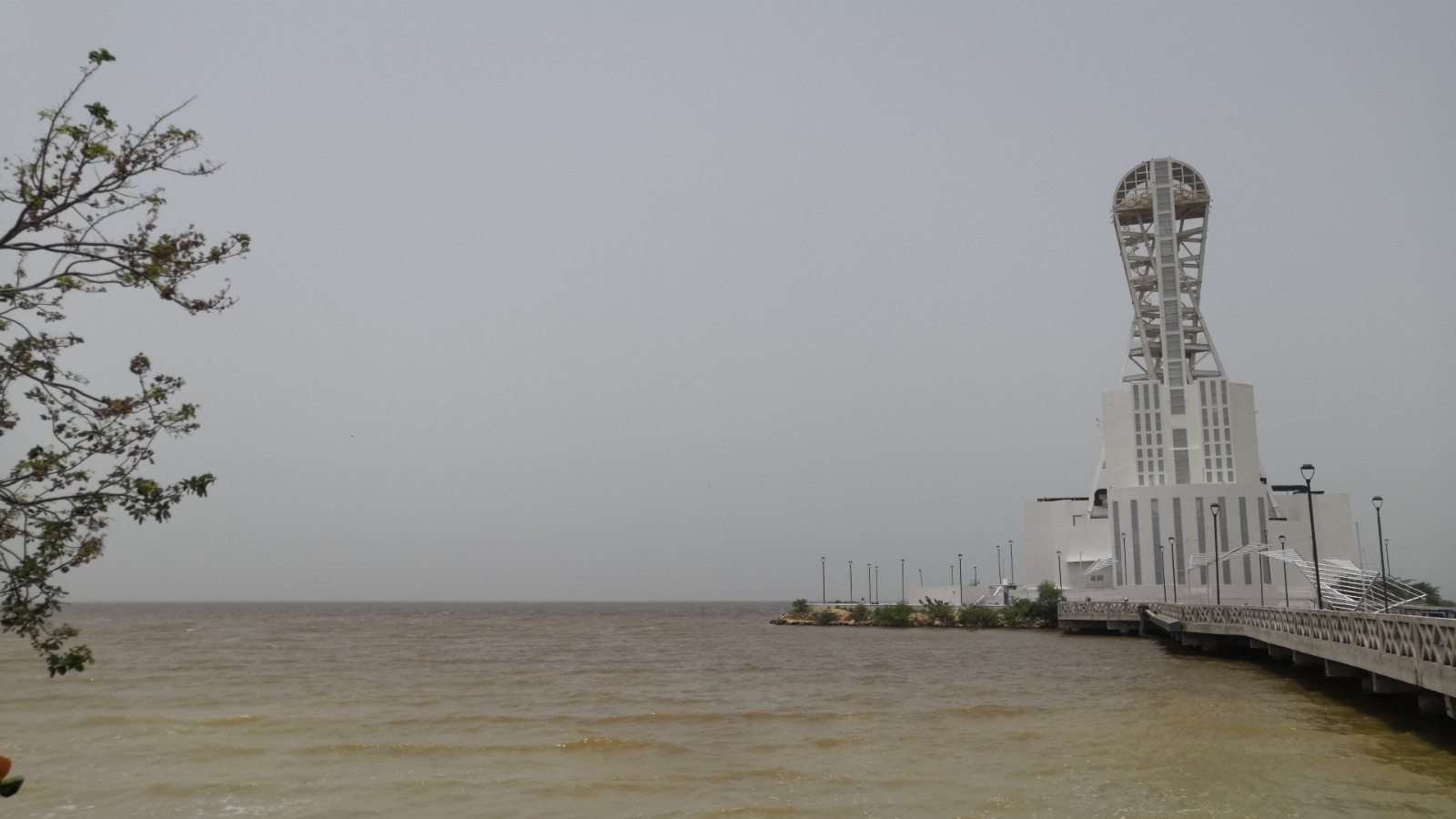 La nube de polvo, en la Megaescultura