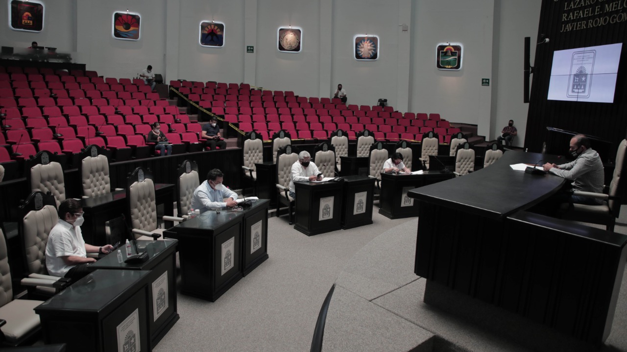 Diputados divididos para elegir a colaboradora de Carlos Joaquín en el Idaipqroo.