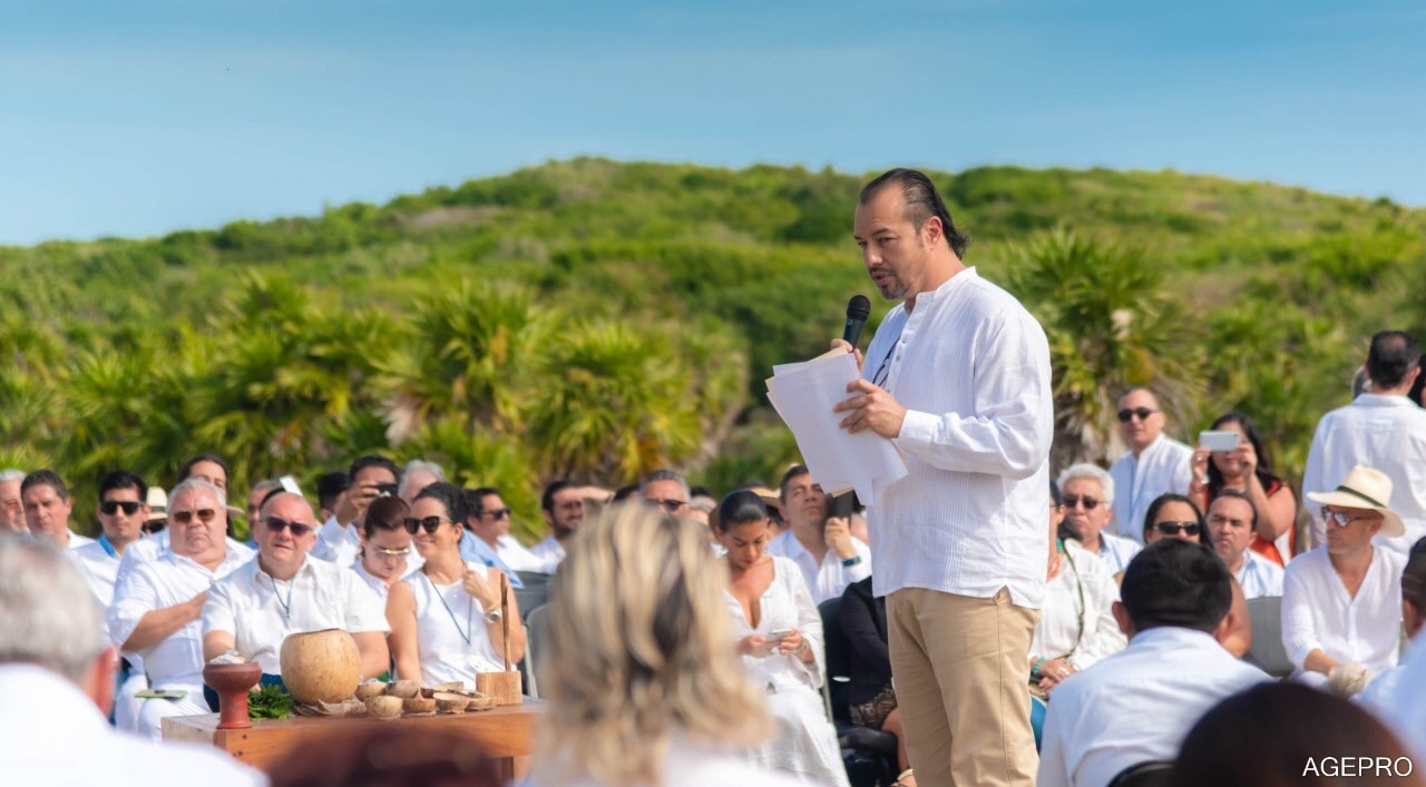 Eduardo Ortiz Jasso en un acto público