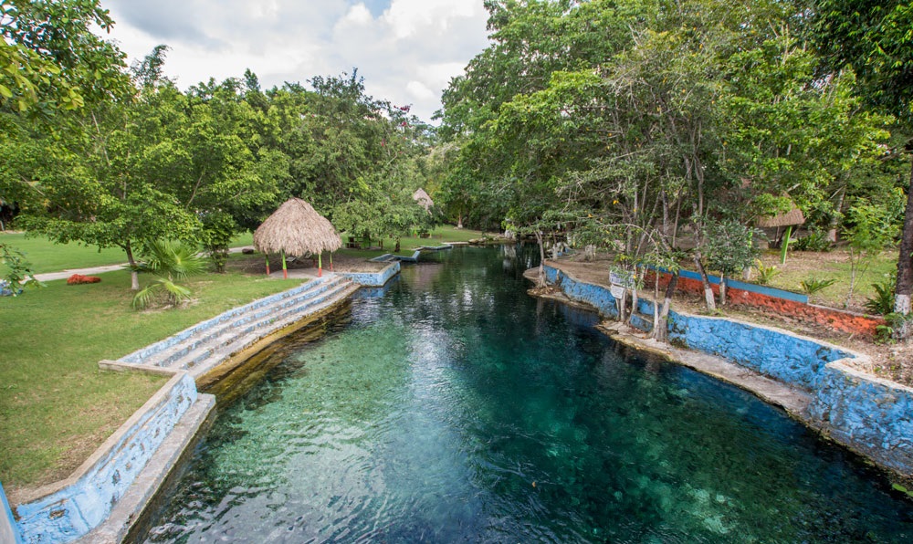 El confinamiento social mejoró la calidad de agua de 48 balnearios de Othón P. Blanco