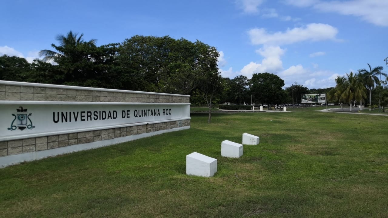Exterior de la Universidad de Quintana Roo