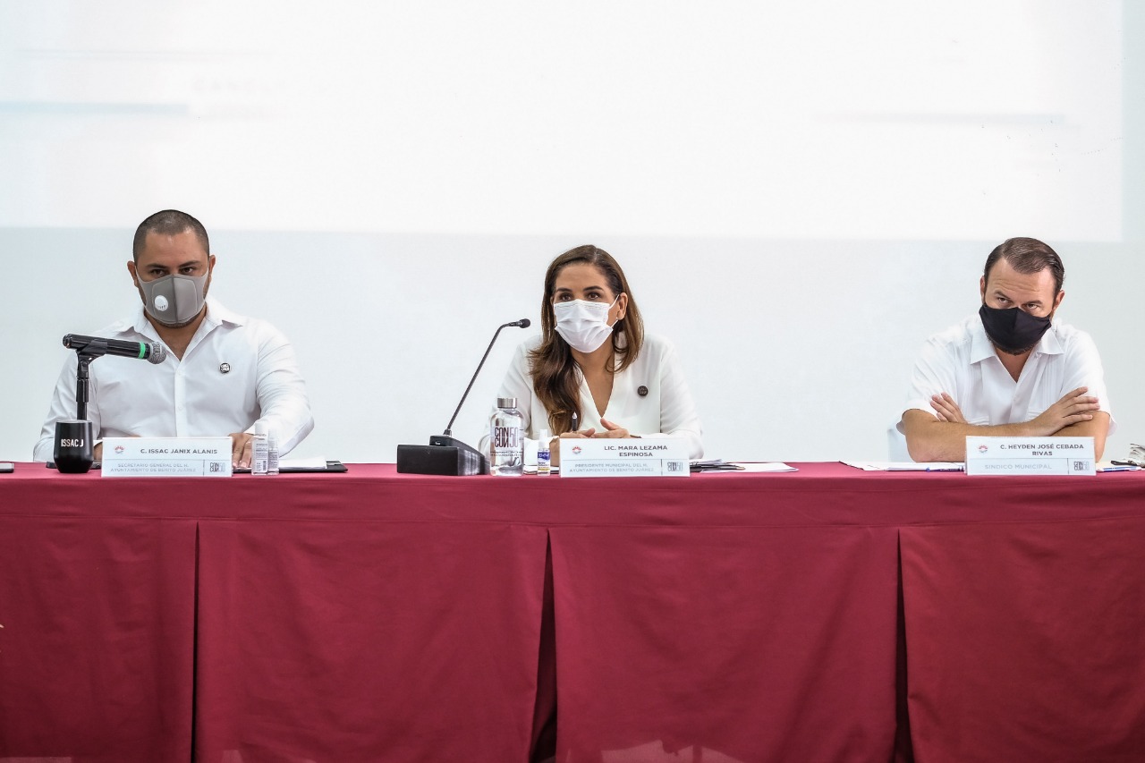 Sesión de Cabildo en Cancún