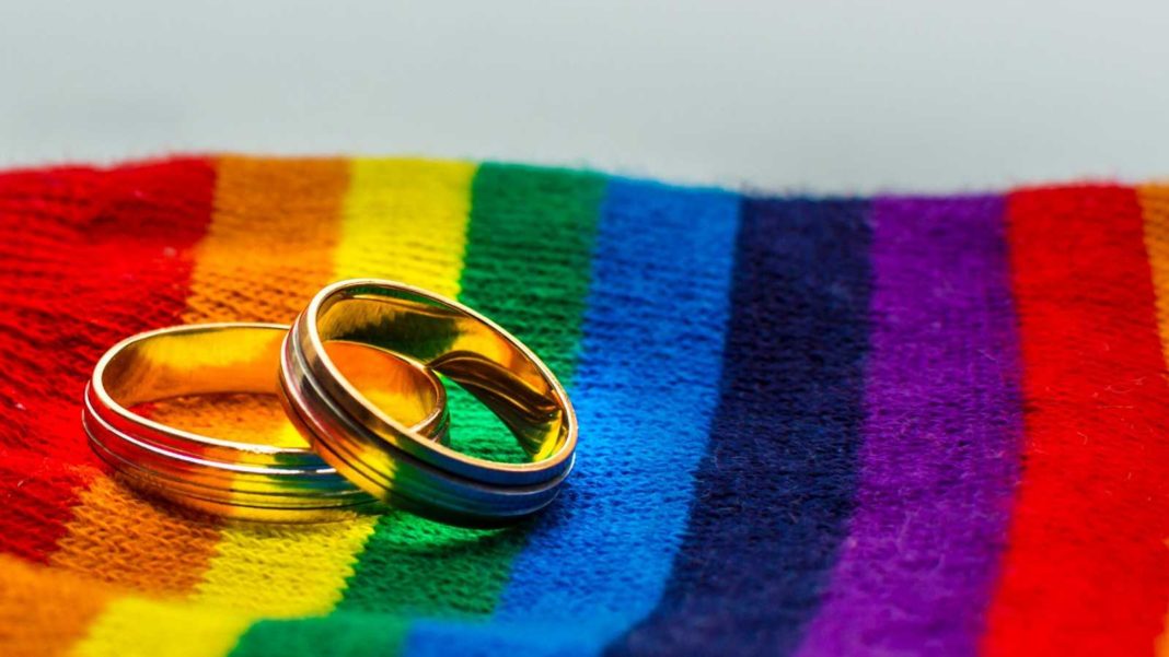 Aprueban matrimonio igualitario