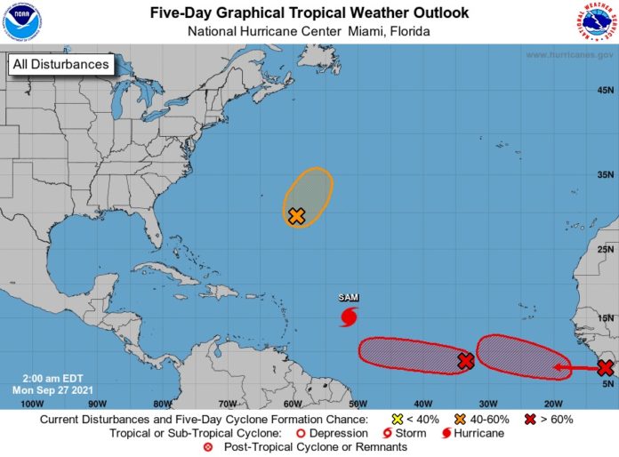 Apuntan zonas de baja presión hacia el Caribe