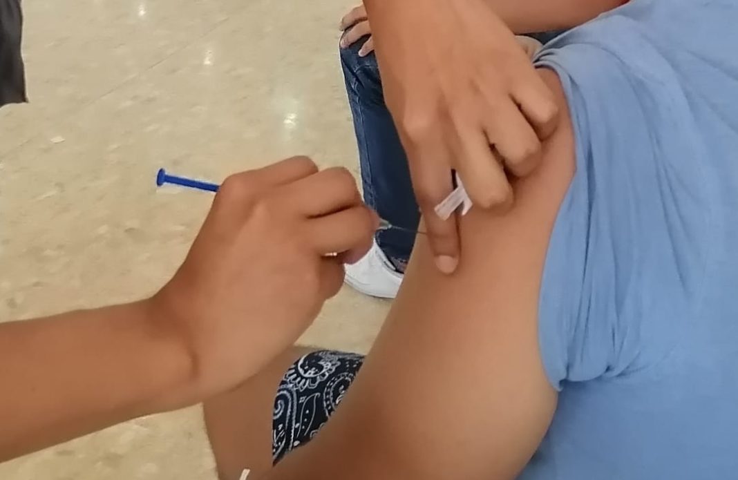 Vacuna Covid a niño