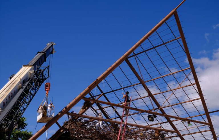 Remodelan el escenario del Parque de las Palapas
