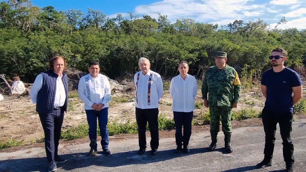 Presdente Andrés Manuel López Obrador en la nueva área natural protegida en Tulum