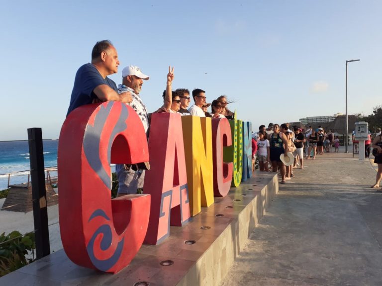 Así será el cierre parcial de vialidades en Cancún por desfile de la identidad
