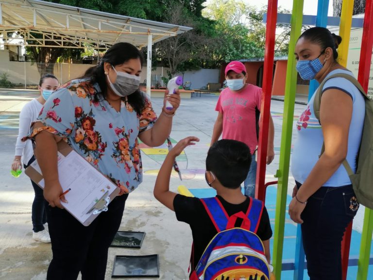 Padres de familia consideran imposición “fases de aprendizaje”