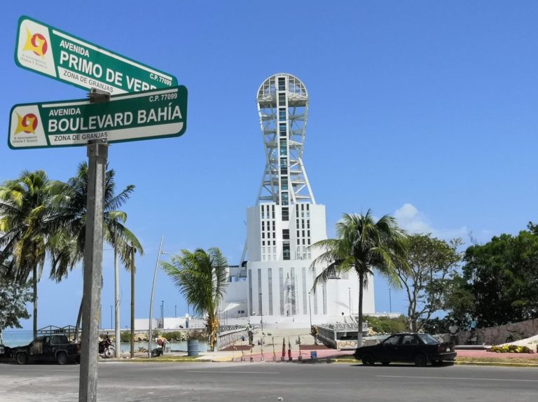 Se va Carlos Joaquín, pero le meterá $20.5 millones más a la megaescultura