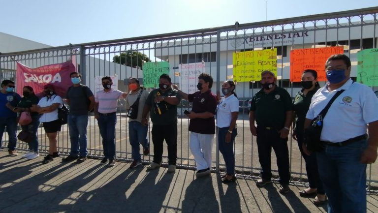 Paran labores burócratas en oficinas de la Secretaría del Bienestar