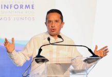 Carlos Joaquín cancela informe