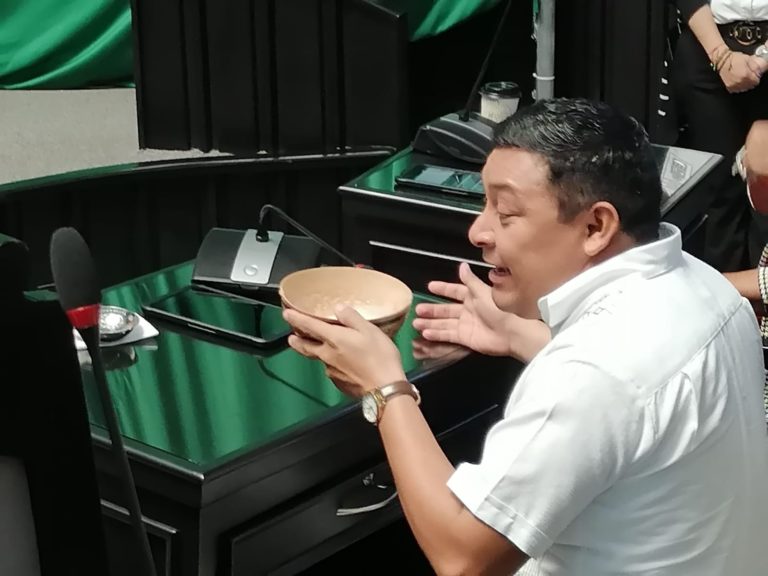 Se contradicen diputados de Morena por reforma de Uber