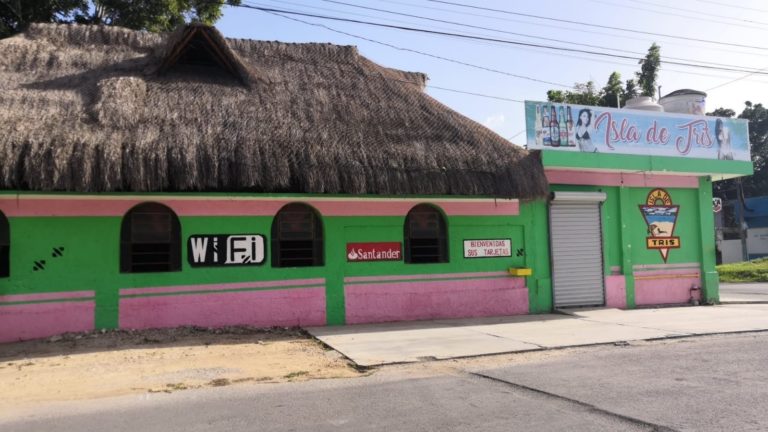 Ve unión de bares daños por nuevo reglamento contra tabaco