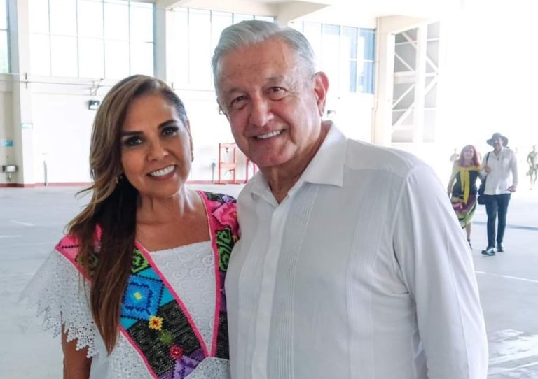 Atiende el Presidente contratiempos del Tren Maya en Chetumal