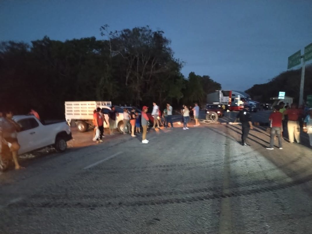 Carretera Chetumal-Escarcega