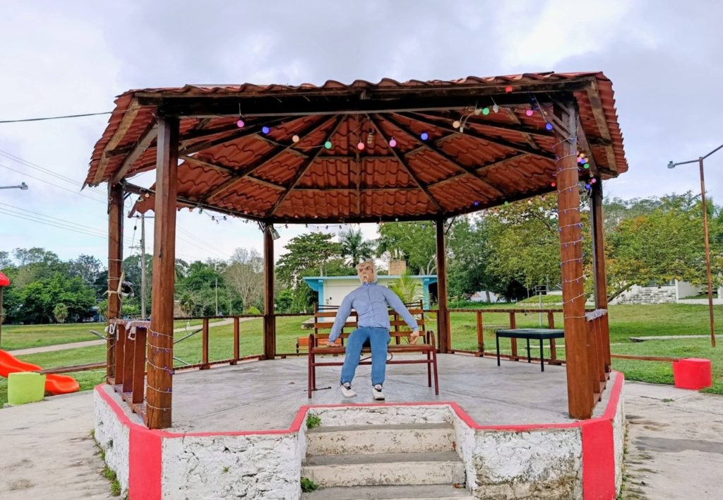 Prohíben la quema de muñecos de año viejo; anuncian multas y operativos muñecos de año viejo